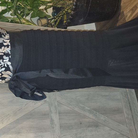 Betsy & Adam evening gown - Picture 4 of 12